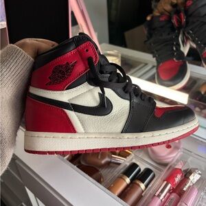 Jordan 1 Retro High Bred Toe